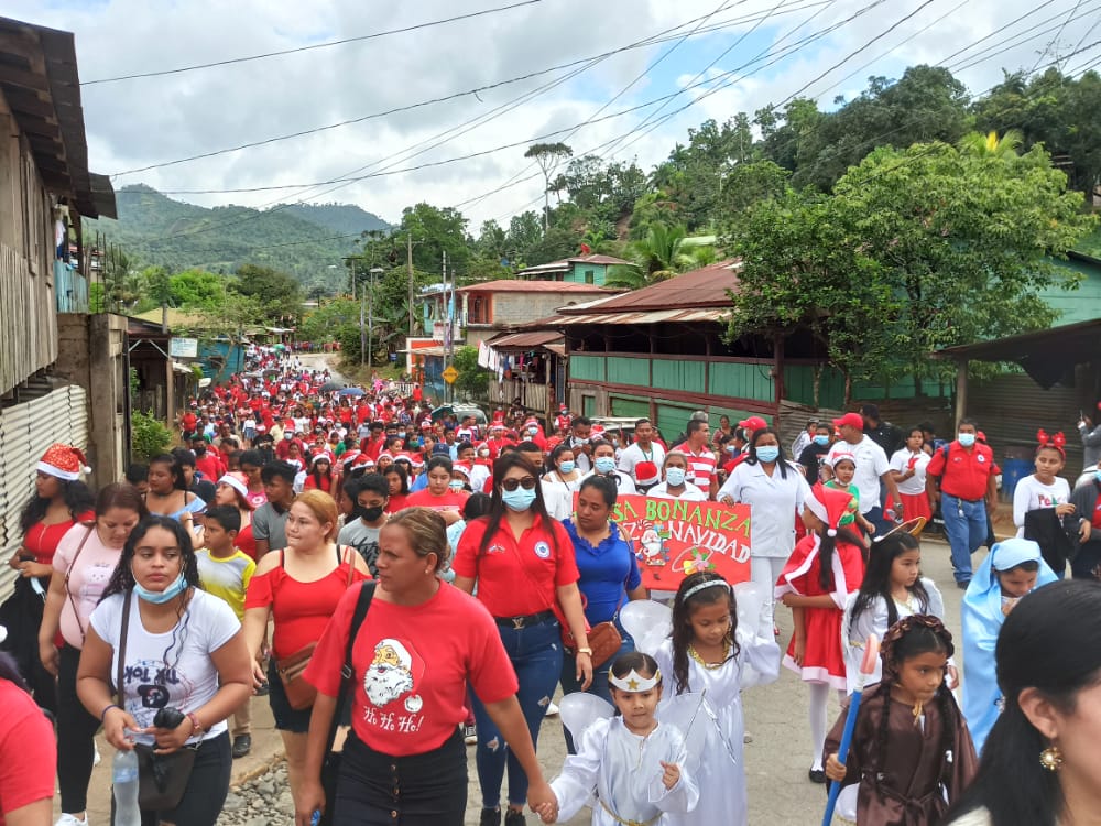 Festival Navideño y entrega de Bonos Complementarios a Bachilleres 2021