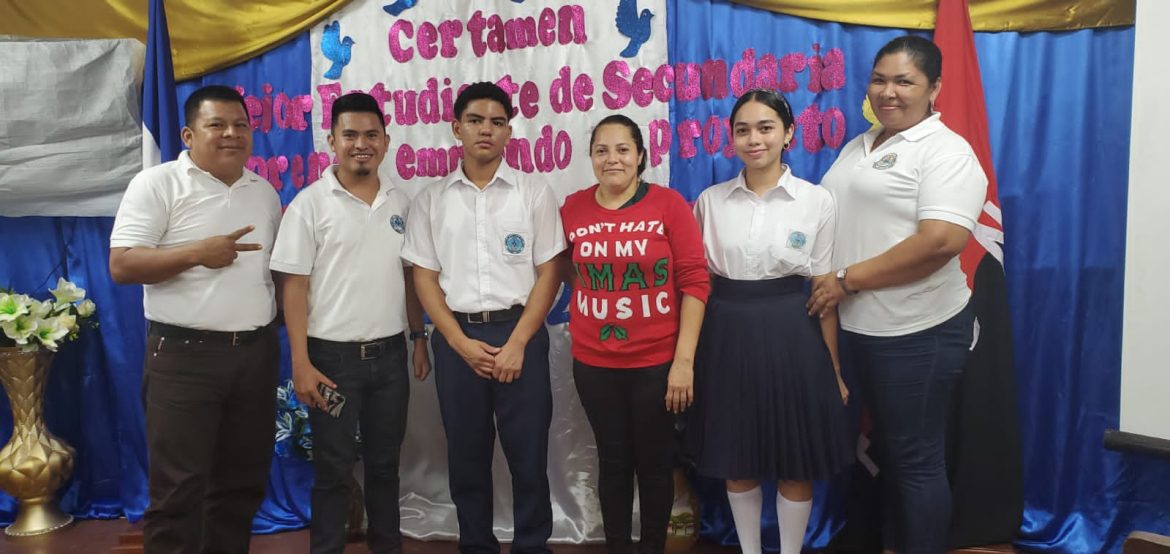 Certamen Municipal de Secundaria en la ciudad de Bonanza