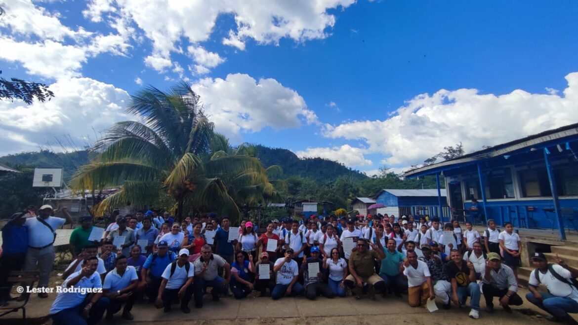 Primer día de Clases en la modalidad a Distancia en el Campo