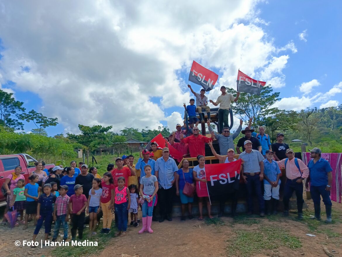 Entrega de Sitio para la construcción de 4 kms de camino productivo Comunidad de Samaria