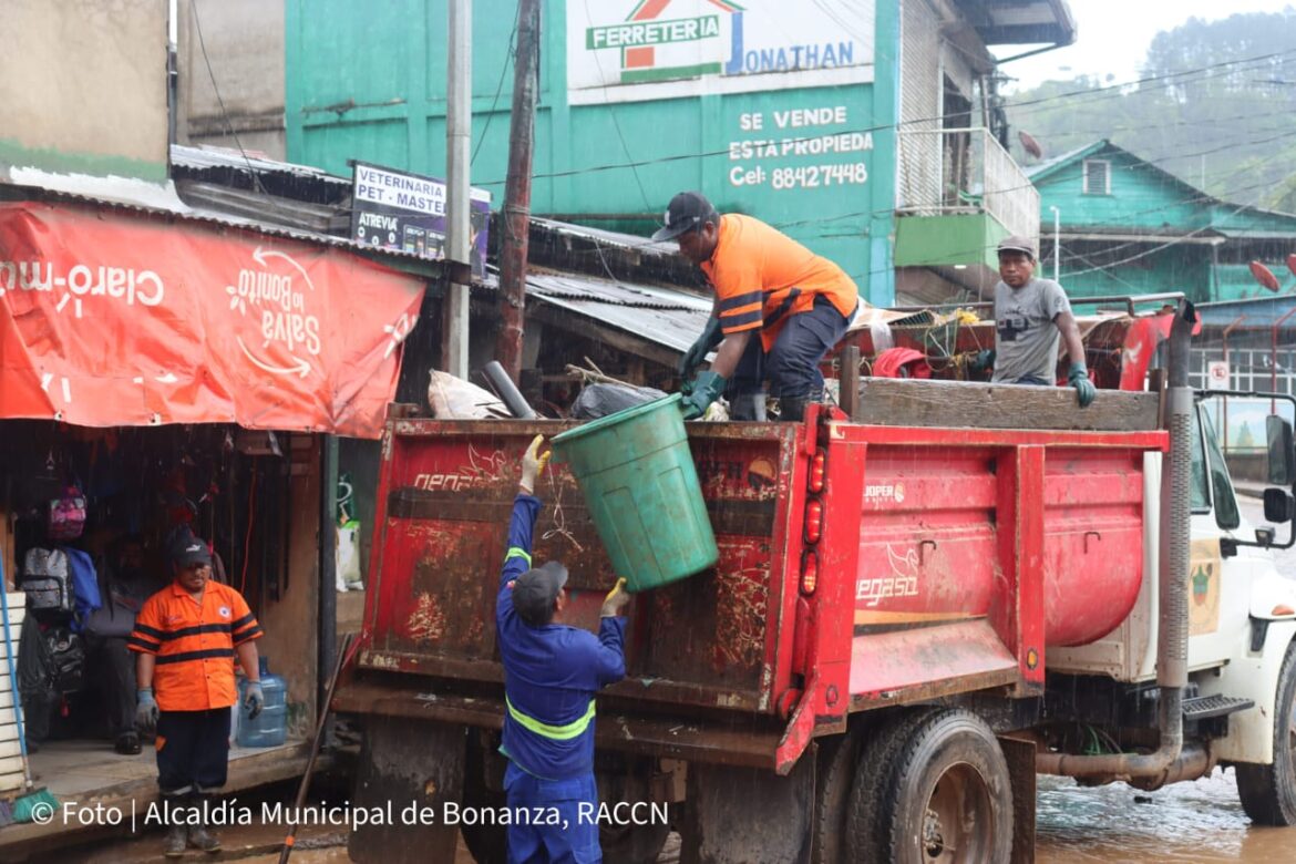 El Gobierno Municipal de Bonanza Realiza Jornadas de Limpieza en Alcantarillas y Ríos de nuestra ciudad