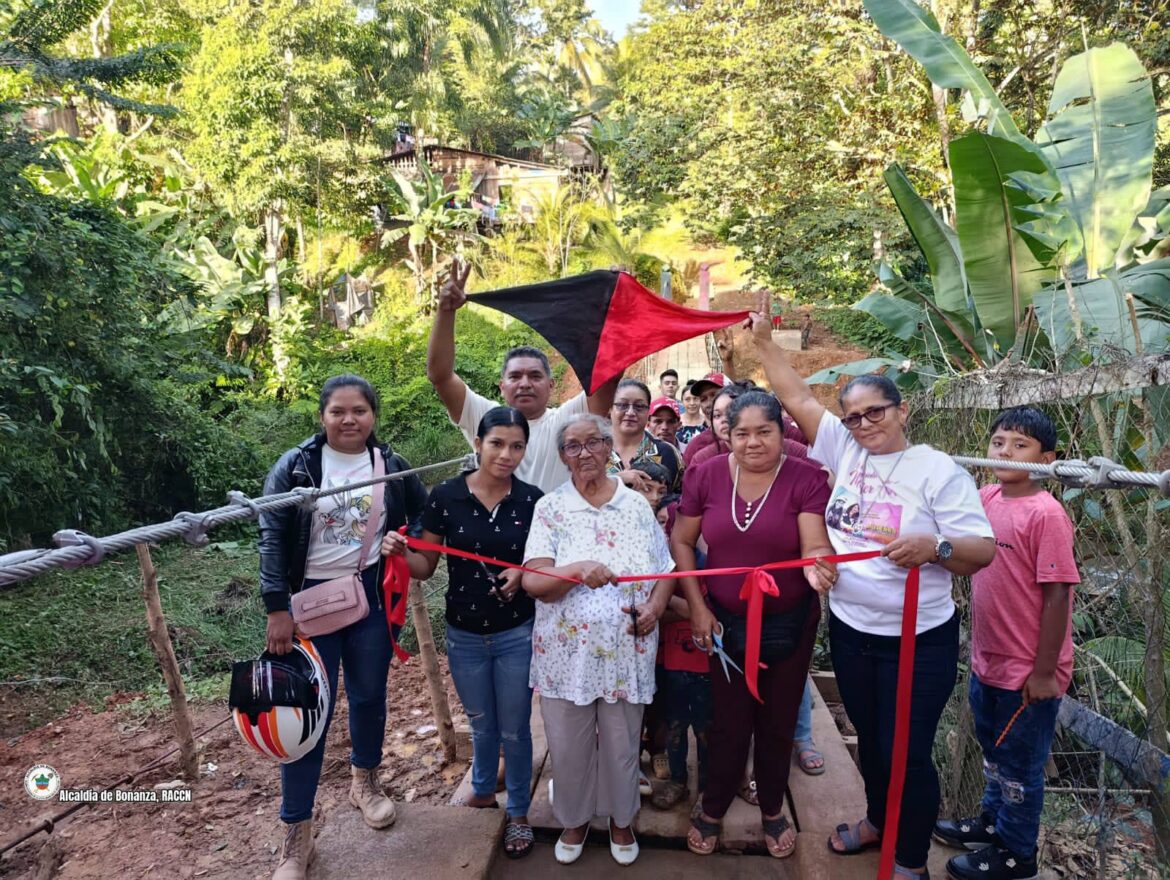 Inauguración Rehabilitación Anden Peatonal y Puente Colgante