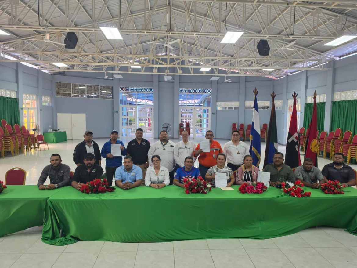 Firman convenio compraventa de mineral aurífero en Bonanza